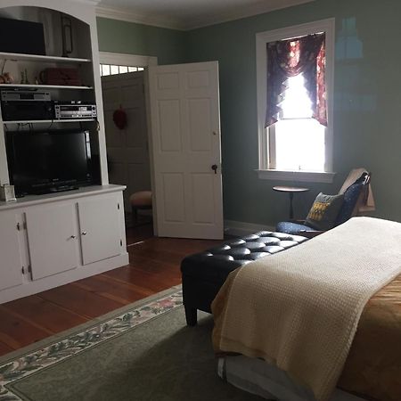 Stephen Clay Homestead Bed And Breakfast Кандия Экстерьер фото